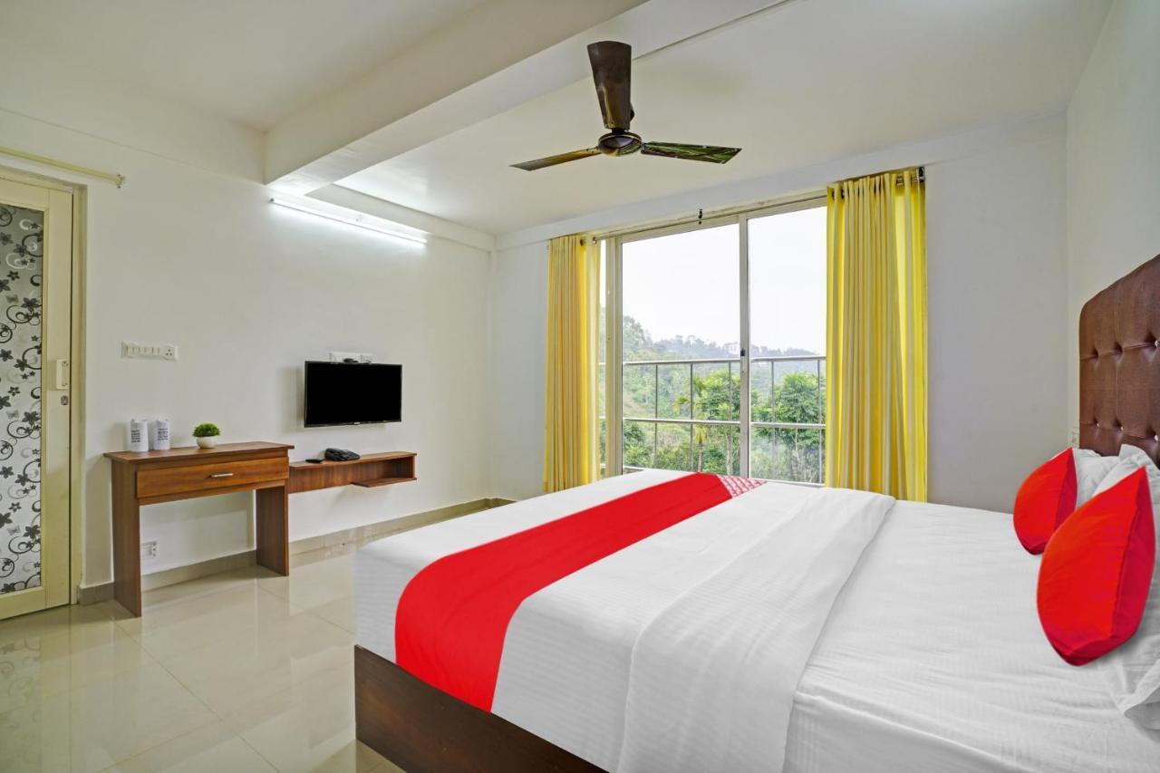 فندق Oyo Flagship 81260 Star Lights مونار المظهر الخارجي الصورة
